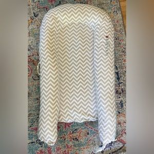 Dockatot Grand and Travel Tote- Great Condition